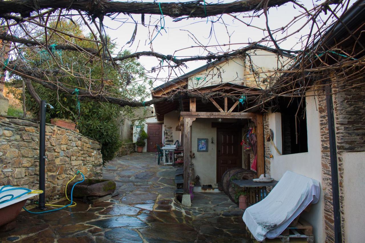 Casa Castane Pensionat Puente de Domingo Florez Eksteriør billede